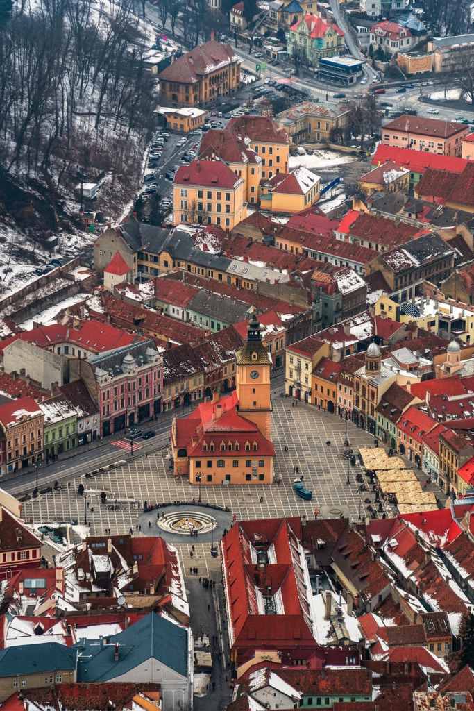 Vue aérienne de la Piața Sfatului place principale Brașov Roumanie
