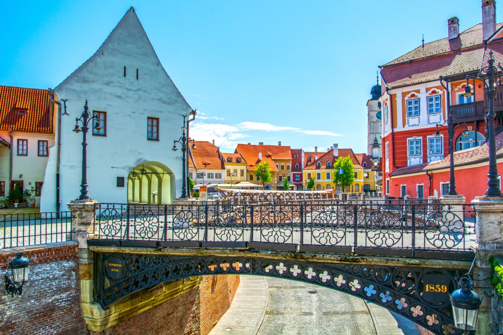 Le Pont des Mensonges, un pont en fer reliant Piața Mare et Piața Mică à Sibiu.