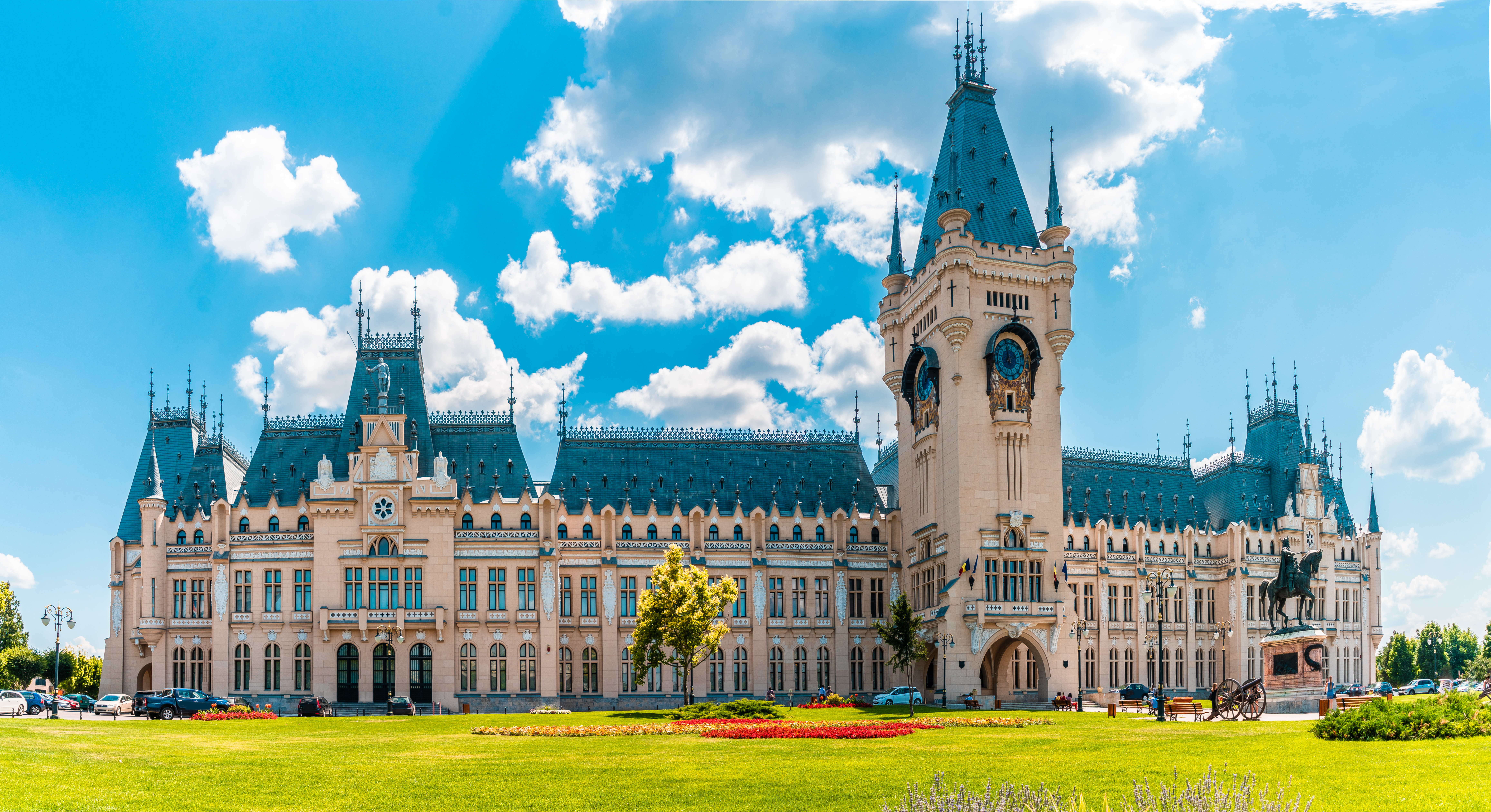 Iași: From Plain to Magnificent